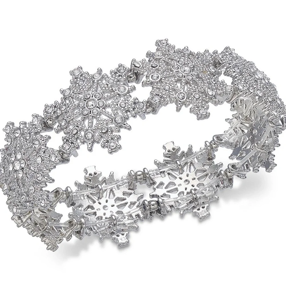 NWT Silver-Tone Crystal‎ Snowflake Stretch Bracelet